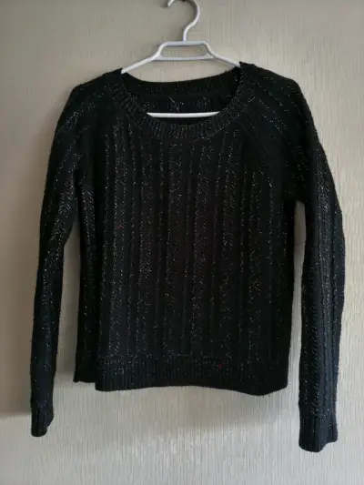 Suéter negro con brillo para mujer - miniatura 1