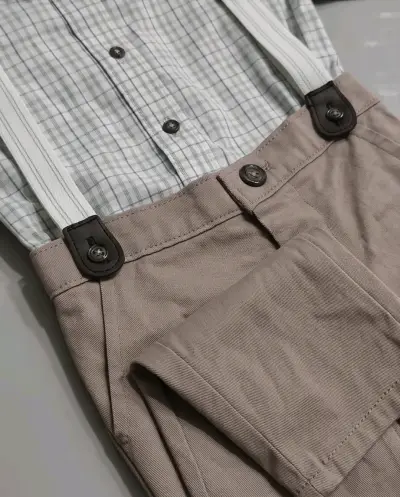 Conjunto de niño con tirantes y pajarita - miniatura 2