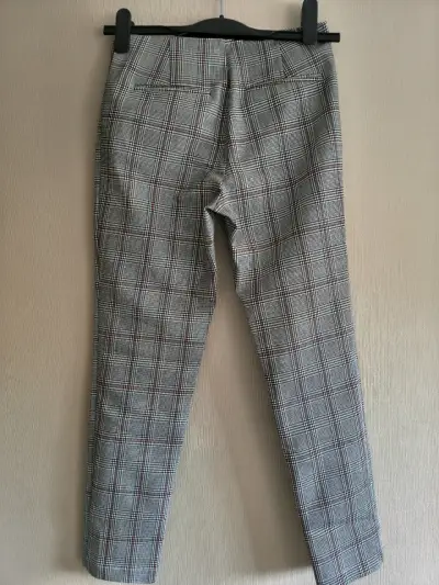 Pantalones a cuadros grises con cierre - miniatura 3