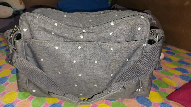 Bolso maternal gris con estrellas - 2