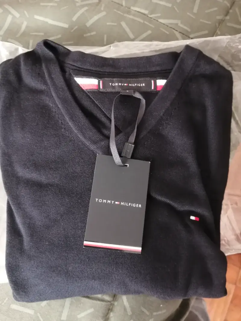 Suéter Tommy Hilfiger negro talla L,nuevo - 2