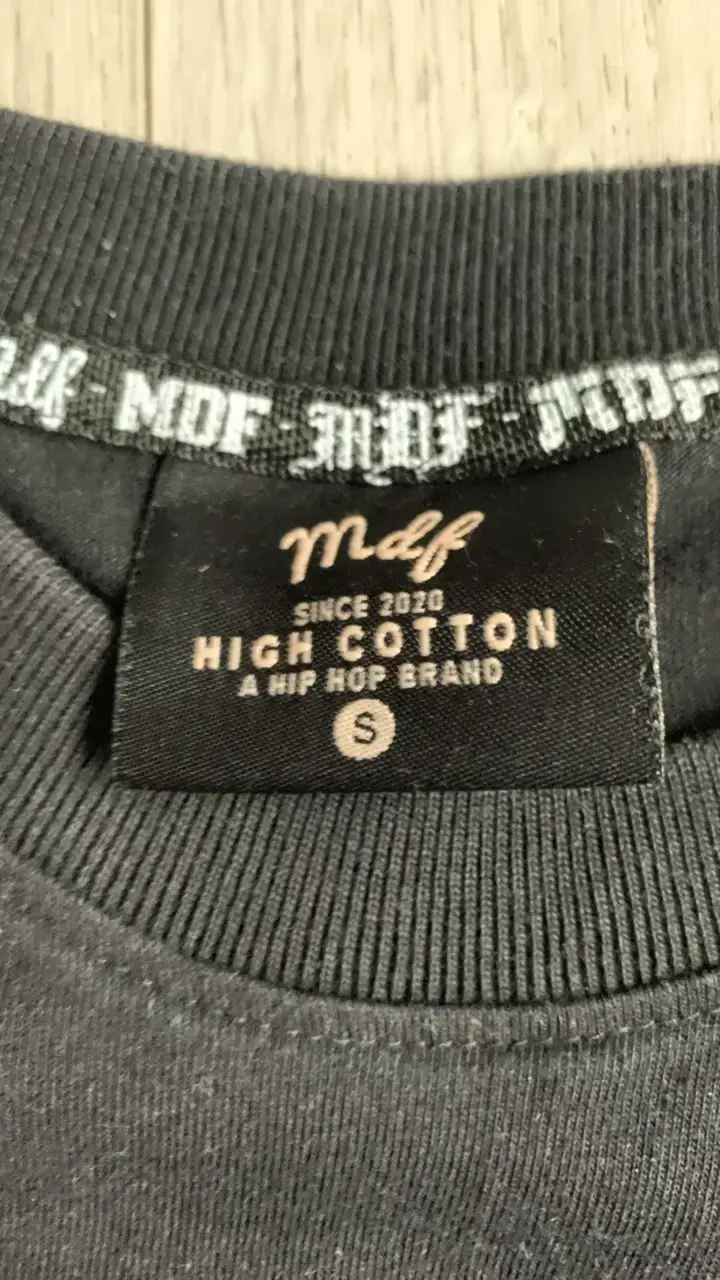 Polera negra MDF talla S - 2