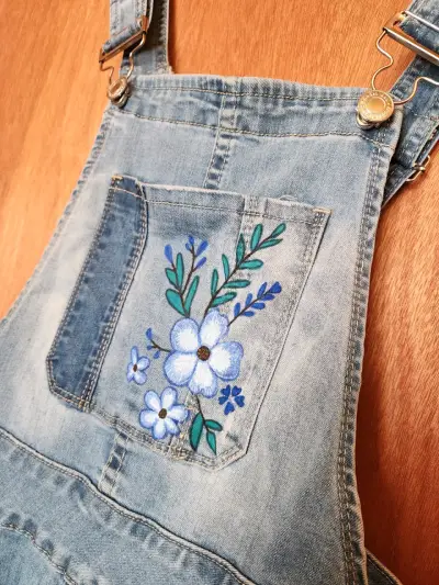 Jardinera de mezclilla pintada a mano - miniatura 2