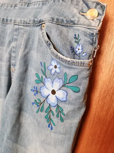 Jardinera de mezclilla pintada a mano - miniatura 3