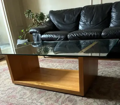 Mesa de centro de vidrio y madera maciza - miniatura 2