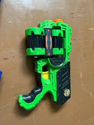Lote de pistolas Nerf de juguete en buen estado - miniatura 4