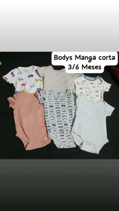Lote de bodys y ropa para bebé 0-6 meses - miniatura 1