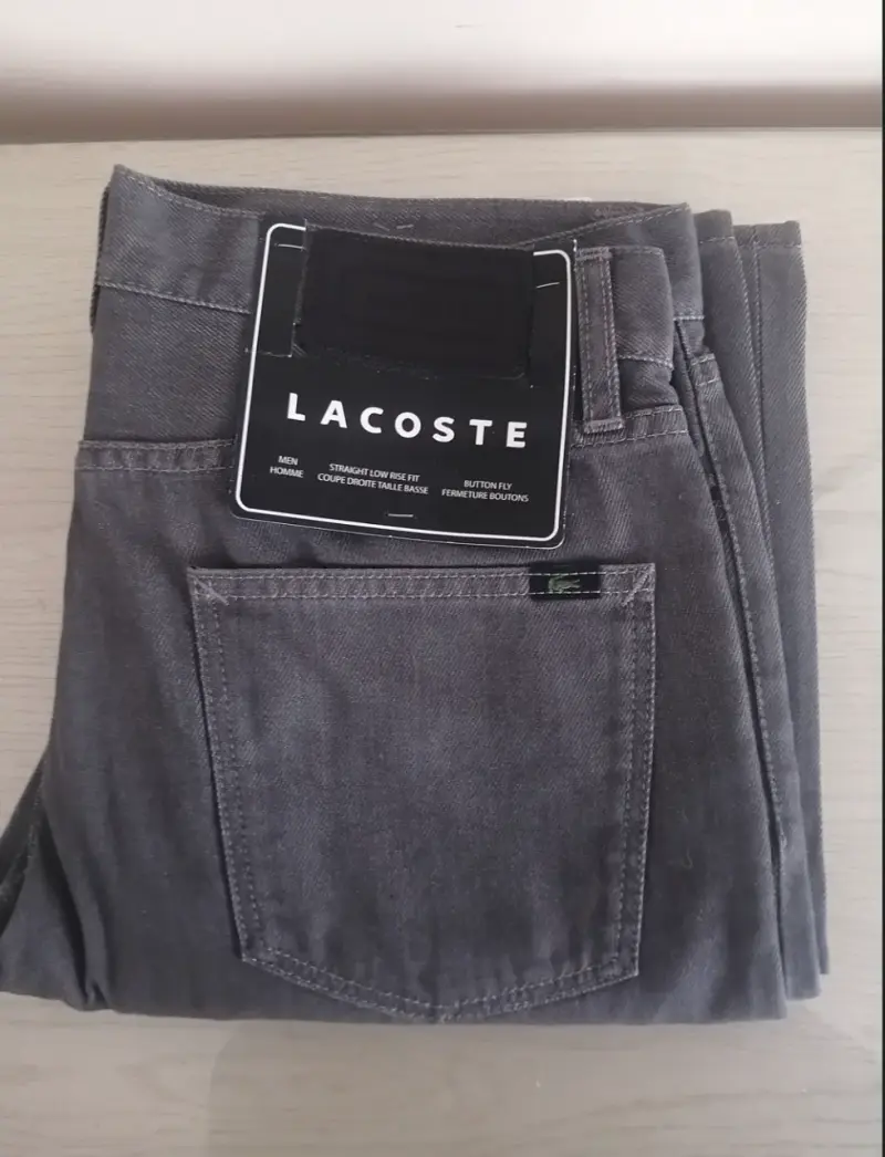 Jeans grises para hombre Lacoste, nuevos ,slim - 4