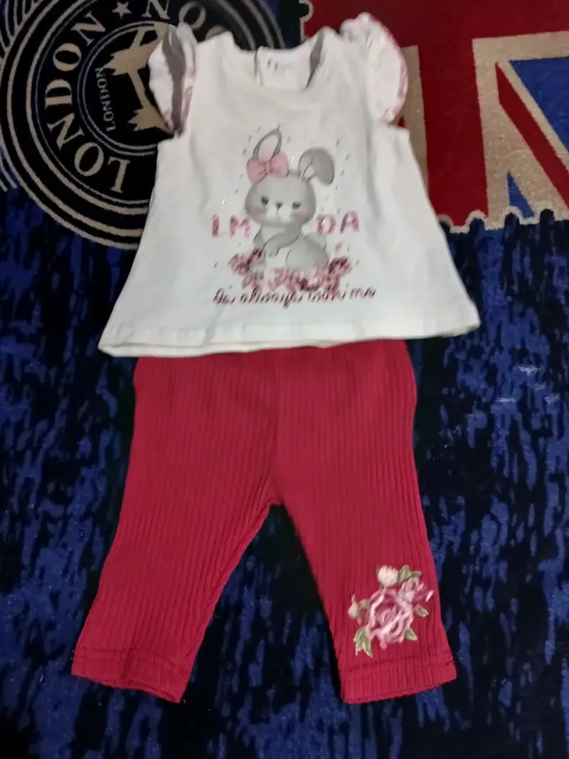 Vestido de niña con estampado floral y rayas - 4