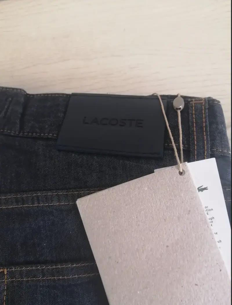 Jeans de hombre Lacoste azul oscuro, Nuevo - 3
