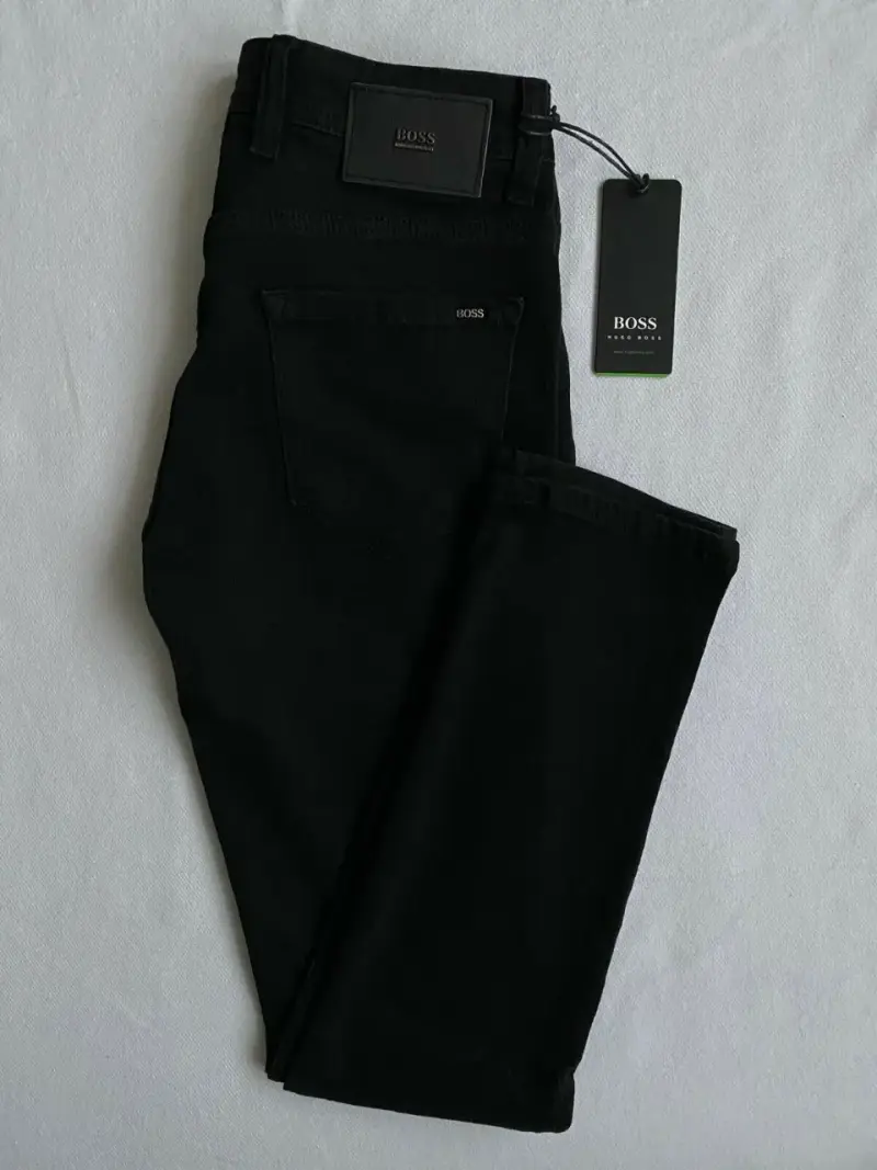 Jeans negros Hugo Boss para hombre - 2