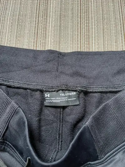 Pantalones deportivos negros Under Armour - miniatura 5