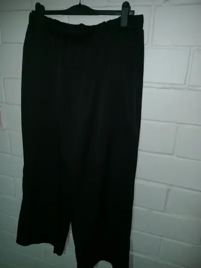 Pantalones de mujer en verde y negro talla XL - miniatura 4