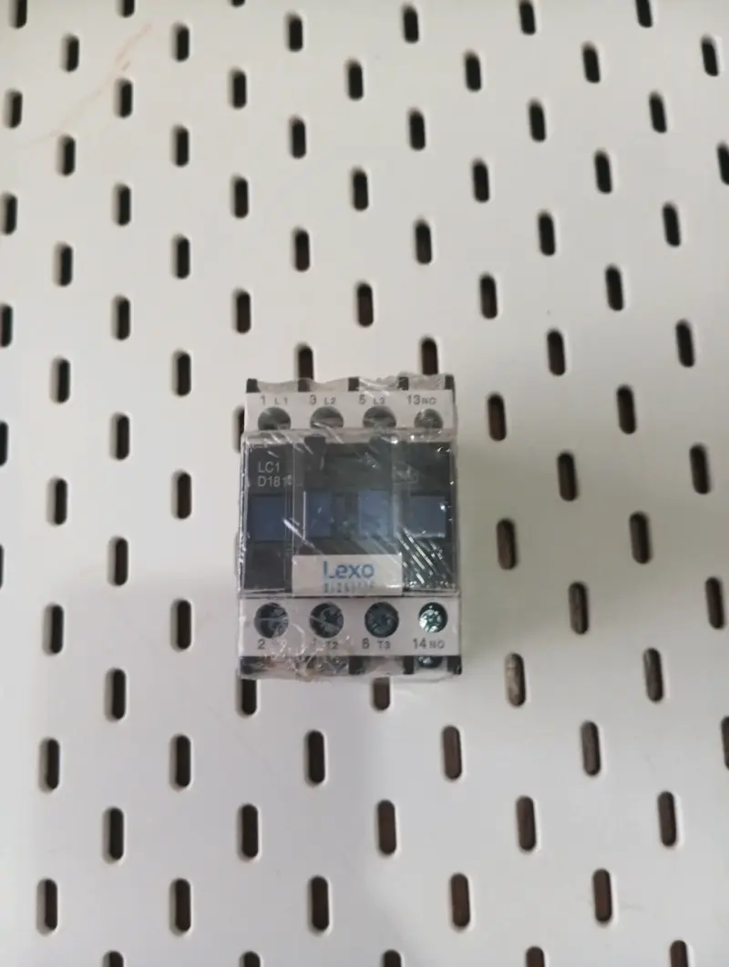 Contactor eléctrico Lexo LC1-D1810 32A - 3