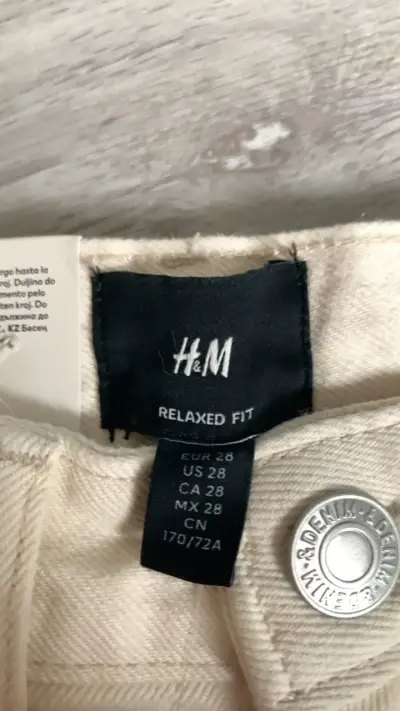 Bermudas beige H&M Relaxed Fit - miniatura 2
