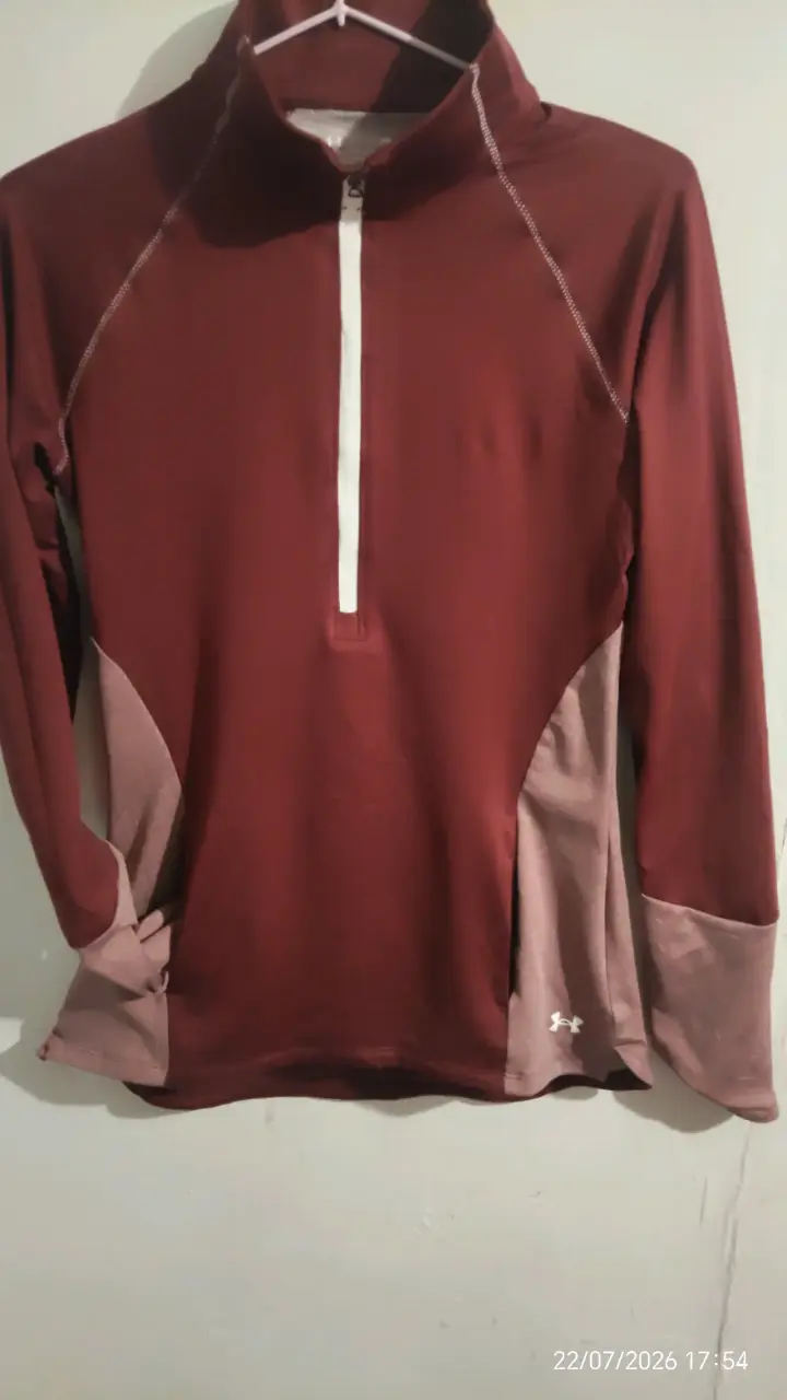 Polerón deportivo Under Armour ColdGear burdeos - 1