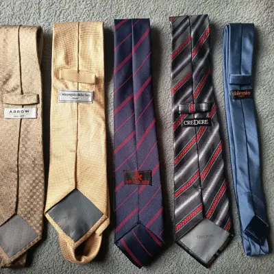 corbatas de hombre de distintas marcas - miniatura 2