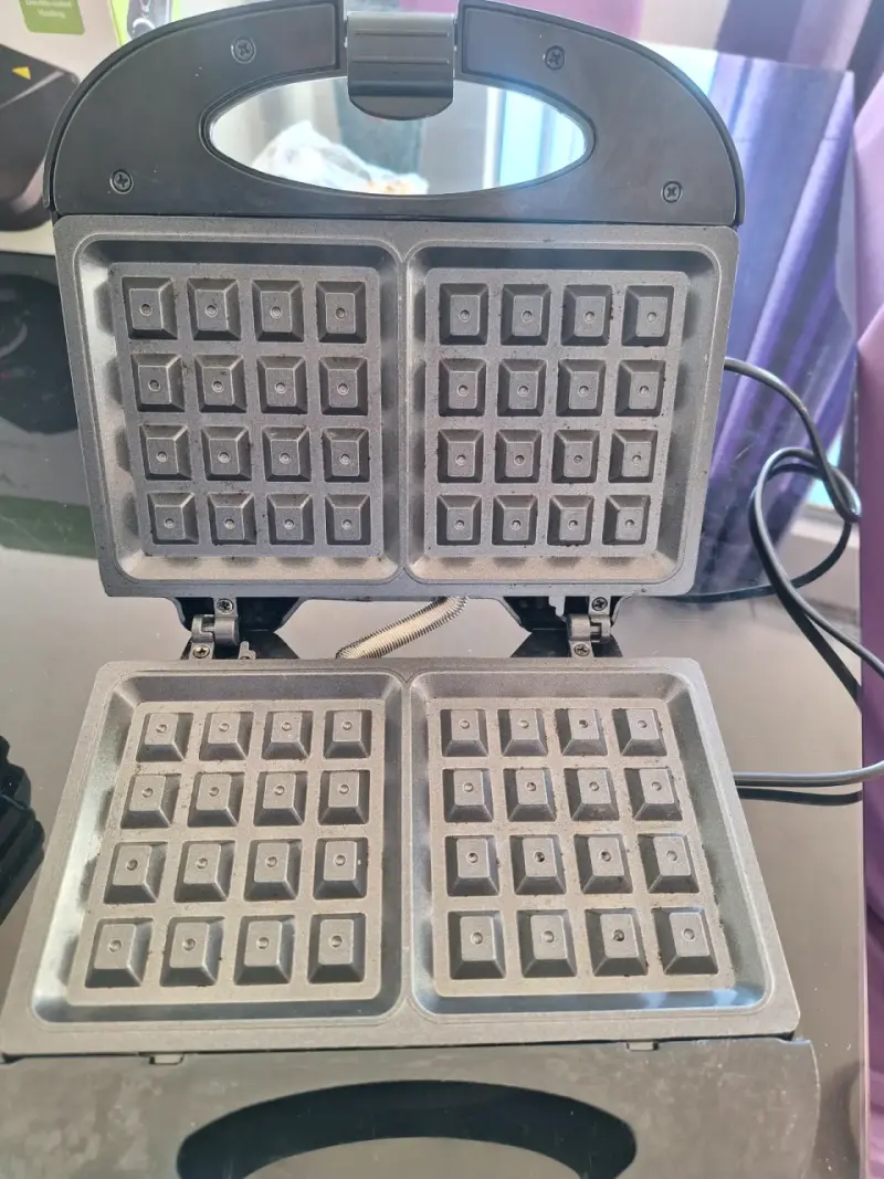 Máquina para hacer waffles y donuts RAF - 2