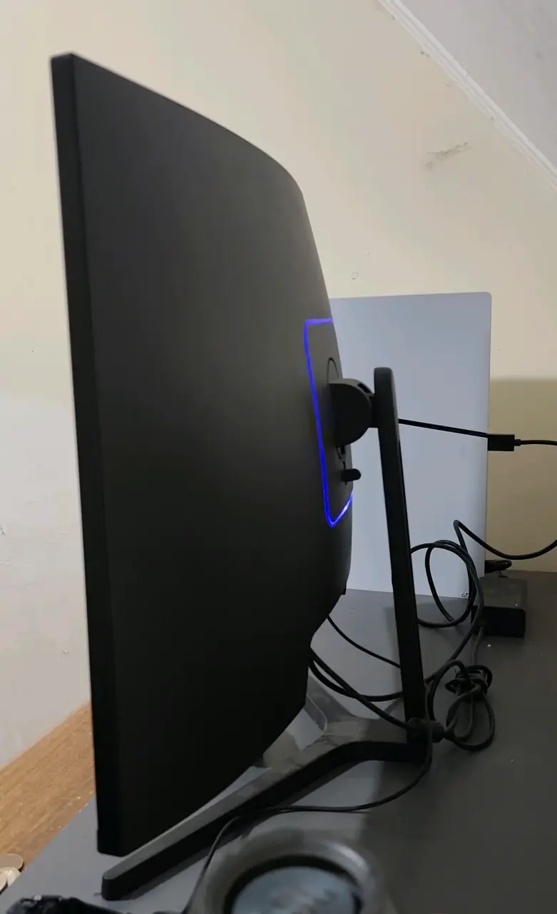 Monitor gaming curvo Caixun 27 pulgadas - 3