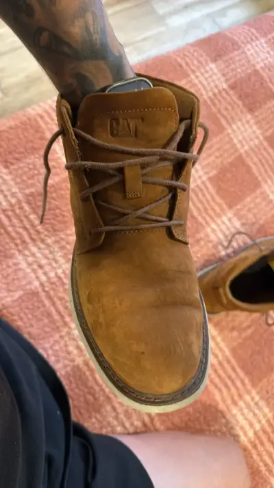 Botas de cuero marrón CAT para hombre - miniatura 4