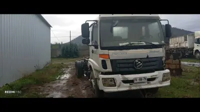 Camión Foton Auman en buen estado - miniatura 3