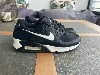 Zapatillas Nike Air Max negras - miniatura 1
