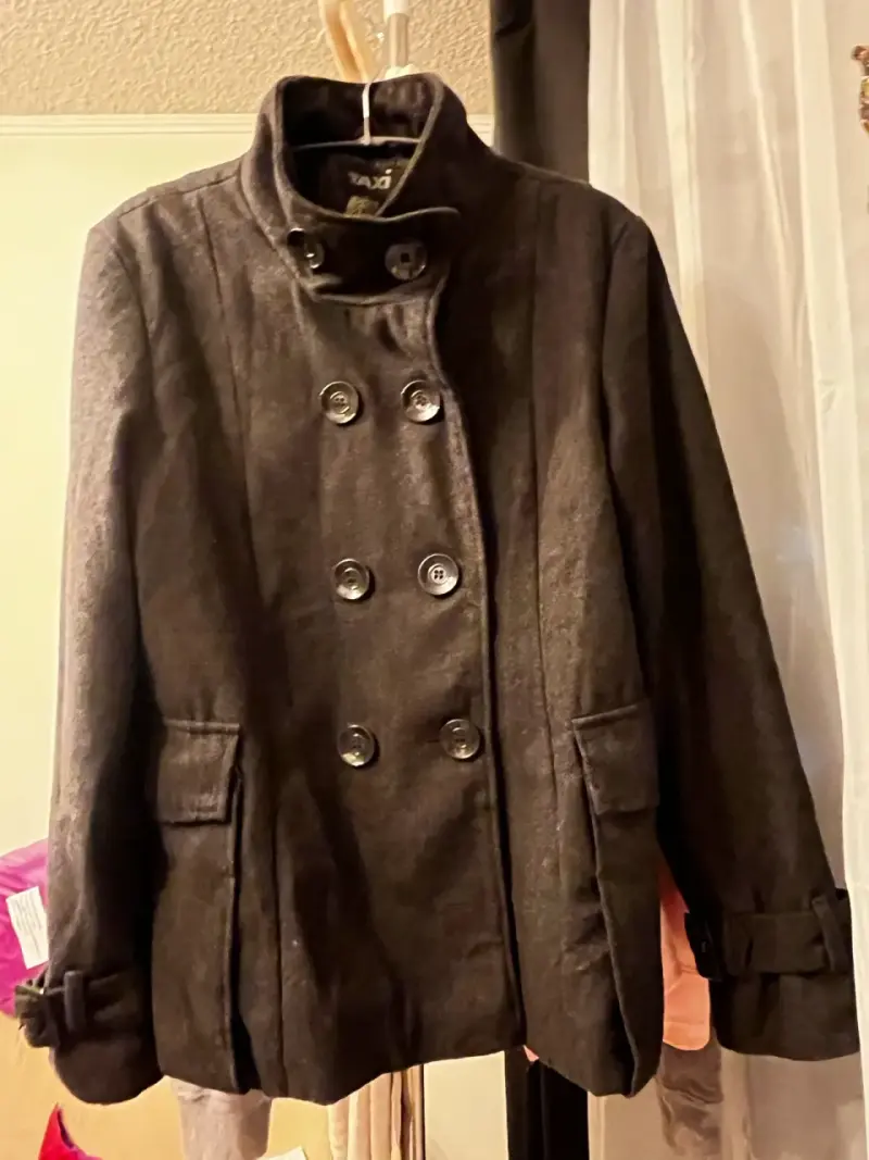 Abrigo gris con botones, talla M, Gris Oscuro - 2