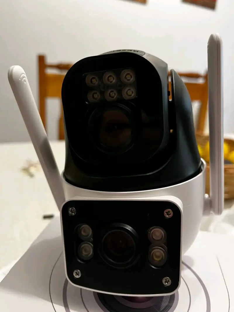 Cámara de Seguridad Exterior AT5G Wifi Dual Lente - 1