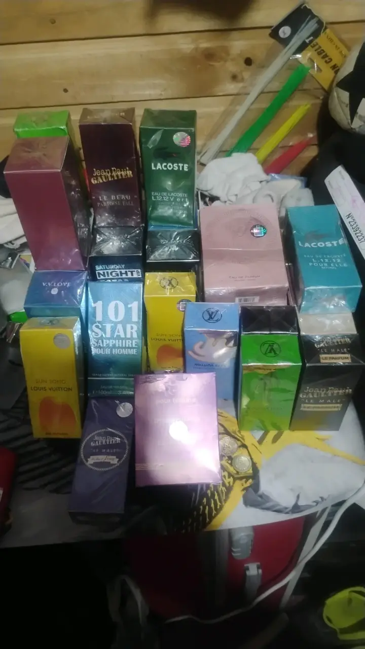 Set de Perfumes Variados para Hombre y Mujer - 1