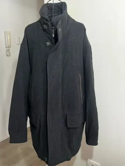 Abrigo de lana gris oscuro para hombre - miniatura 2