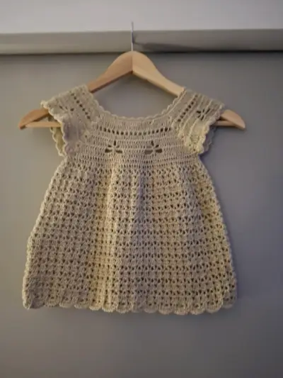 Conjunto de ropa tejida para bebé en crochet - miniatura 2