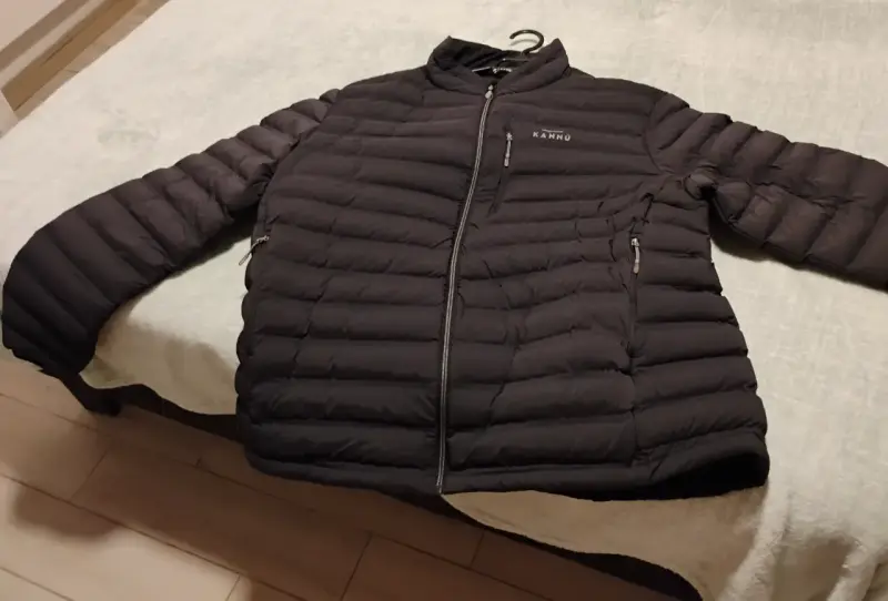 Chaqueta acolchada negra para hombre marca Kanku - 1