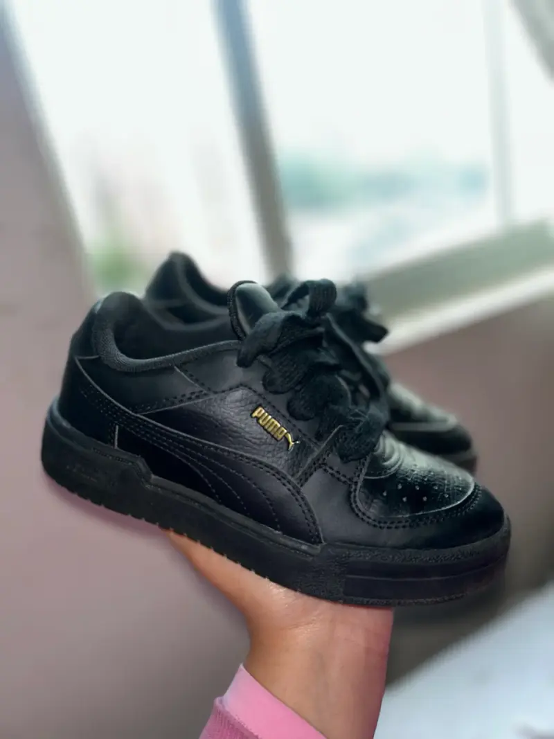 Zapatillas negras Puma de cuero para niñ@s - 1