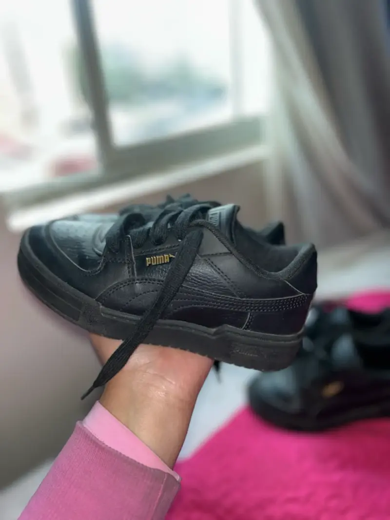 Zapatillas negras Puma de cuero para niñ@s - 3