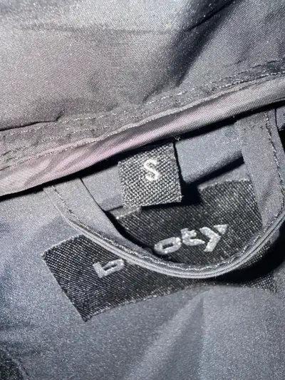 Chaqueta The North Face negra térmica - miniatura 4