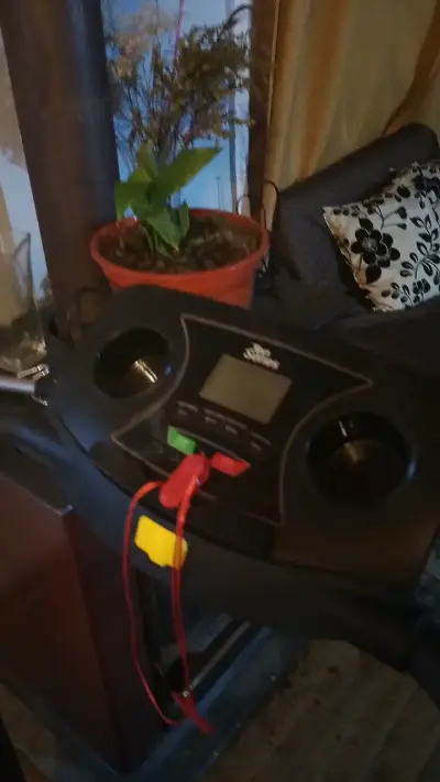 Caminadora eléctrica Ten Series en buen estado - miniatura 3