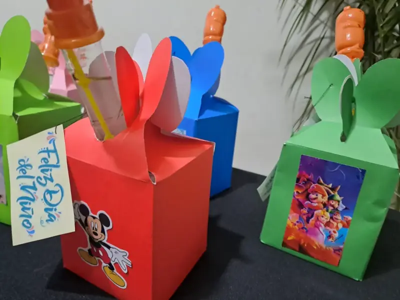 Cajas de regalo infantiles con temática de dibujos animados - 2