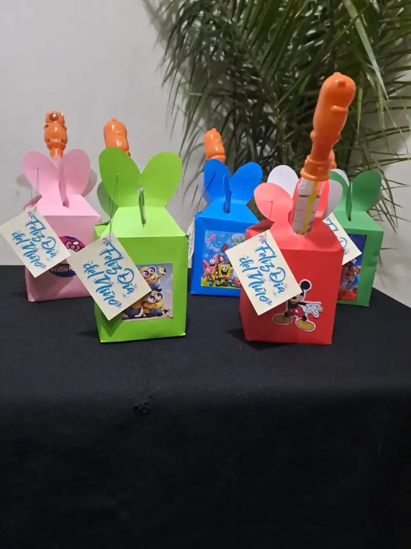 Cajas de regalo infantiles con temática de dibujos animados - 3