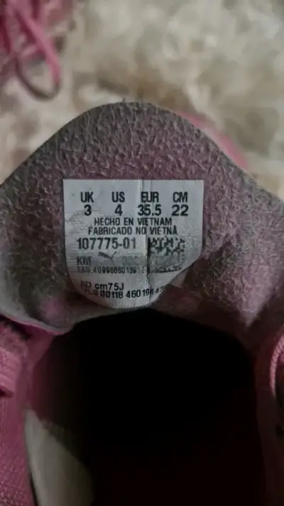 Zapatillas de fútbol Puma Ultra rosadas para mujer - miniatura 3