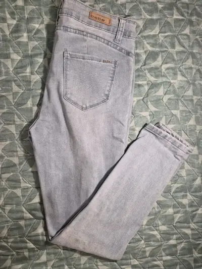 Jeans de mujer desgastados celestes Bebe - miniatura 2