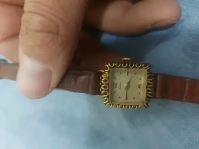 Reloj vintage Certina de pulsera dorado - miniatura 4