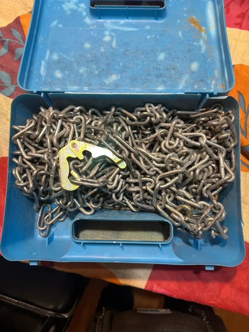 Cadenas para neumáticos en caja - 1