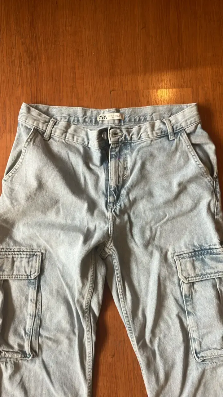 Pantalones cargo de mezclilla claros para hombre - 2