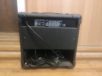 Amplificador acústico Freeman K-15A 15W - miniatura 2