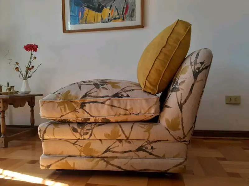 Sillones individuales con cojines florales - 2