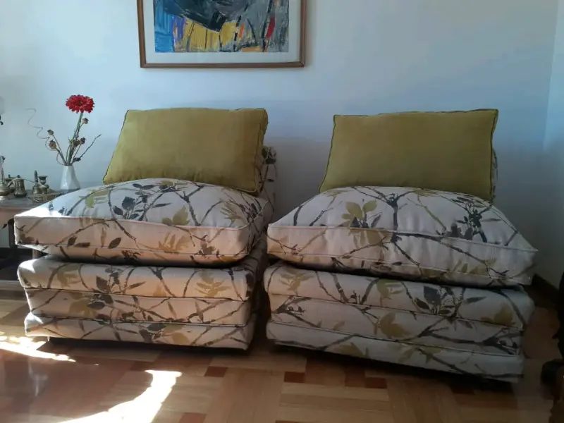 Sillones individuales con cojines florales - 4
