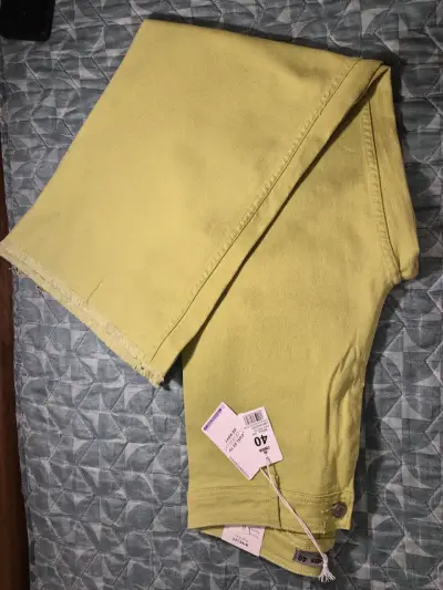 Pantalones verdes de mezclilla talla 40 - miniatura 1