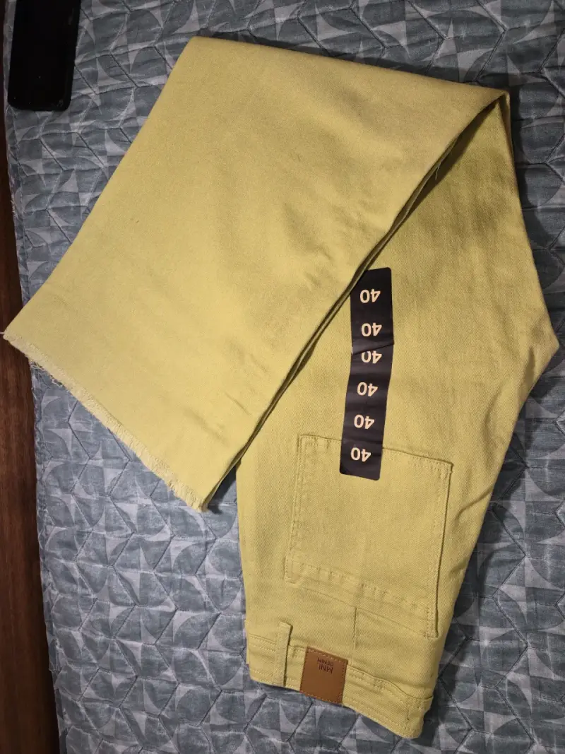 Pantalones verdes de mezclilla talla 40 - 2