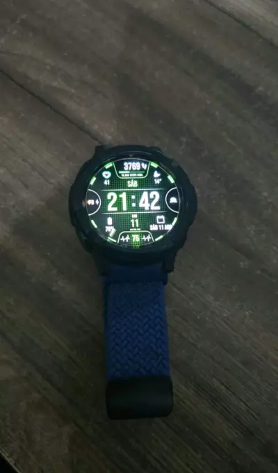 Samsung Galaxy Watch6 Classic con correa azul - miniatura 1