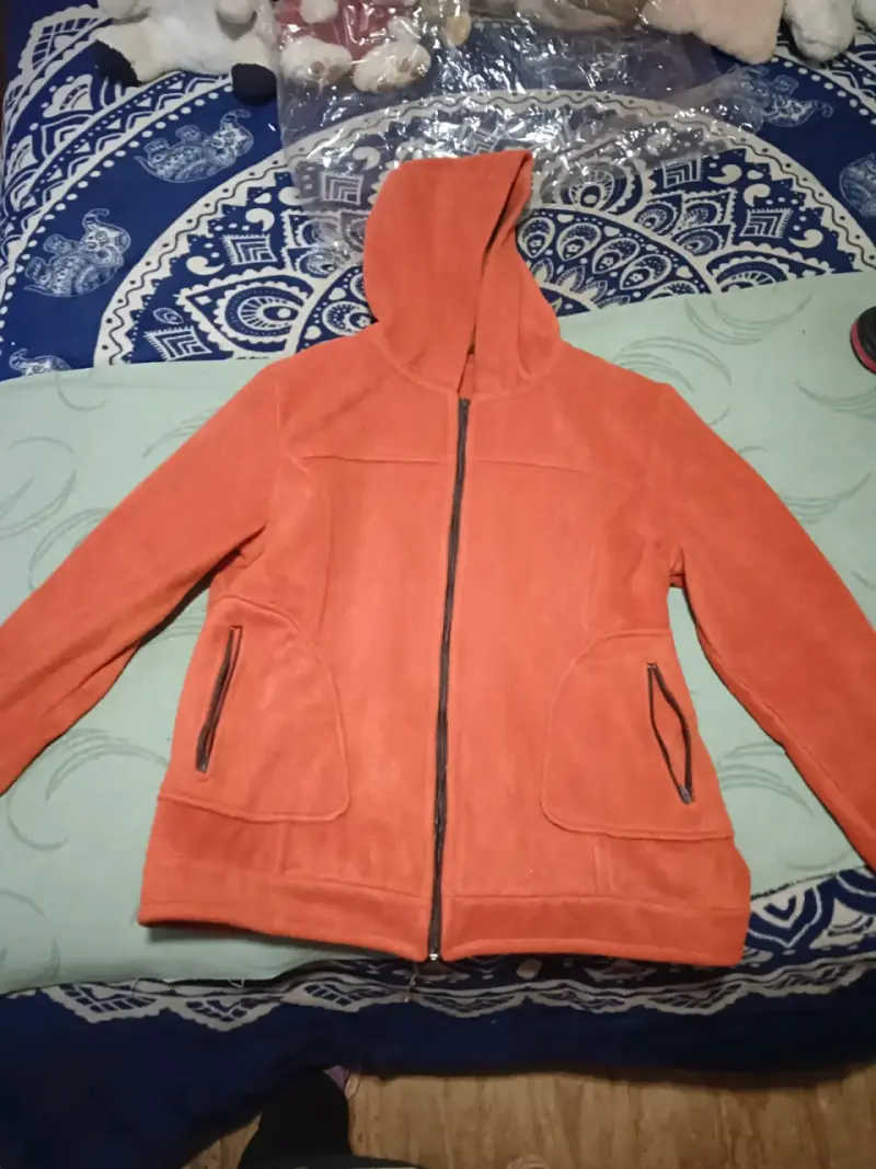 Chaqueta de polar naranja con capucha - 2